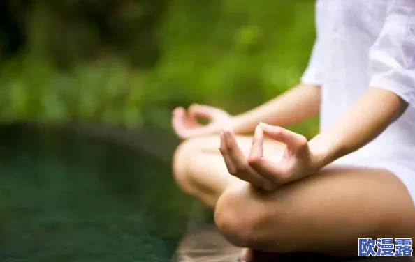 精油按摩BD高清中文字幕：体验身心放松的极致享受，感受香气与触感的完美结合