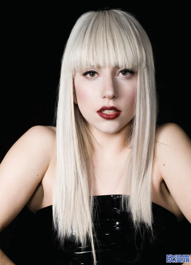 欧美大肥婆bbbww欧出奶水：近日，社交媒体上热议这一话题，引发网友们对身体积极性和审美观的讨论