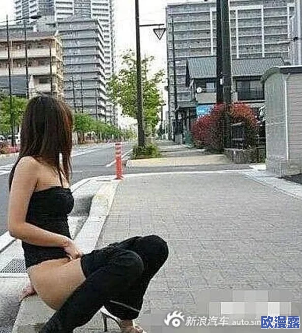 美女隐私无遮挡网站小便：最新动态揭示该平台用户增长迅速，吸引了大量关注与讨论