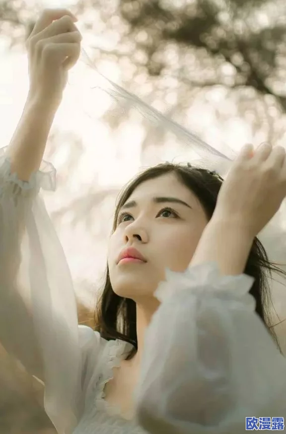 露出放荡娇妻小说:最新章节更新,情节更加紧张刺激,角色关系错综复杂,引发读者热议与期待 露出放荡娇妻小说:最新章节更新,情节更加紧张刺激,角色关系错综复杂,引发读者热议与期待