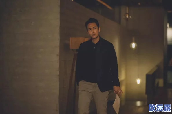 香港边做边挤奶水电影引发热议，观众反响两极，部分人认为其挑战社会禁忌，另一些人则表示不适