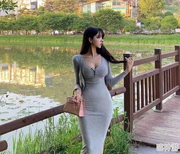 国产美女流白浆,展现独特魅力与风采,引发网友热议与关注,成为社交媒体上的热门话题 国产美女流白浆,展现独特魅力与风采,引发网友热议与关注,成为社交媒体上的热门话题
