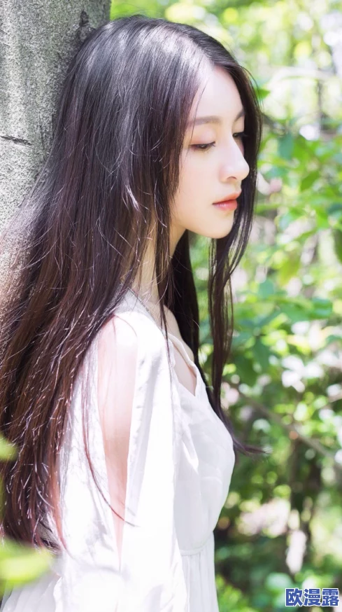 八月婷婷:探讨这个夏季的独特魅力与情感,如何在炎热中绽放出青春的活力与美丽 八月婷婷:探讨这个夏季的独特魅力与情感,如何在炎热中绽放出青春的活力与美丽
