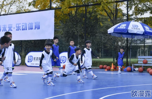 黑皮体育生体育学校体能训练：训练过程中竟发现学生心脏骤停，现场医生紧急施救令人心惊胆战！