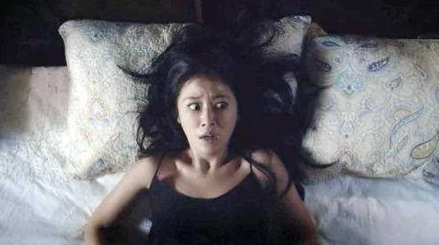 日本少妇BB惊人曝光：竟然在居家生活中秘密进行惊悚实验，令邻里人心惶惶！