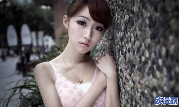 震惊!美女扒开胸罩给男人吃奶,现场目击者纷纷表示难以置信,社交媒体瞬间炸锅! 震惊!美女扒开胸罩给男人吃奶,现场目击者纷纷表示难以置信,社交媒体瞬间炸锅!