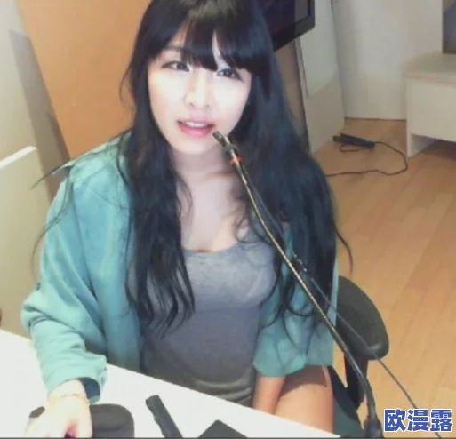 粉嫩主播深夜福利视频：网络直播行业新规出台，主播们如何应对变化与挑战？