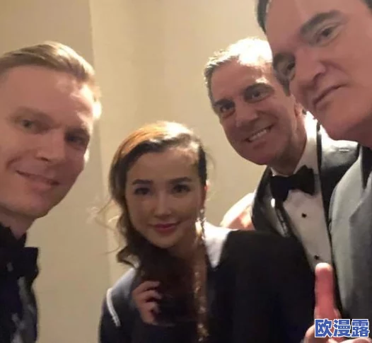 网友自拍x77二区:社交媒体热潮引发关注,年轻人如何通过自拍表达自我与个性? 网友自拍x77二区:社交媒体热潮引发关注,年轻人如何通过自拍表达自我与个性?