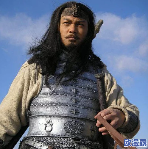欧美野外猛男的大粗鳮：惊艳瞬间引发热议，网友纷纷点赞分享，展现自然与力量的完美结合