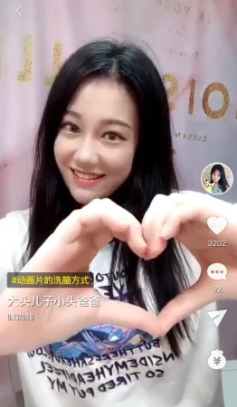 大菠萝福利导航app全新动态上线,用户体验再升级,丰富内容与功能等你来发现! 大菠萝福利导航app全新动态上线,用户体验再升级,丰富内容与功能等你来发现!