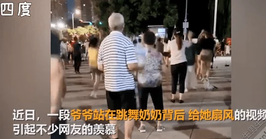 偷拍自拍色图＂引发热议，网友纷纷讨论其对社会风气的影响与艺术价值，相关话题持续升温