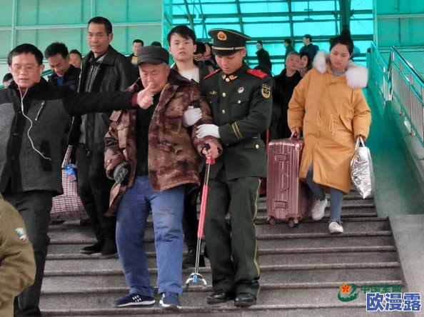 中国大叔武警gary的背景:从基层执法到网络红人,他的故事引发了社会广泛关注与讨论 中国大叔武警gary的背景:从基层执法到网络红人,他的故事引发了社会广泛关注与讨论
