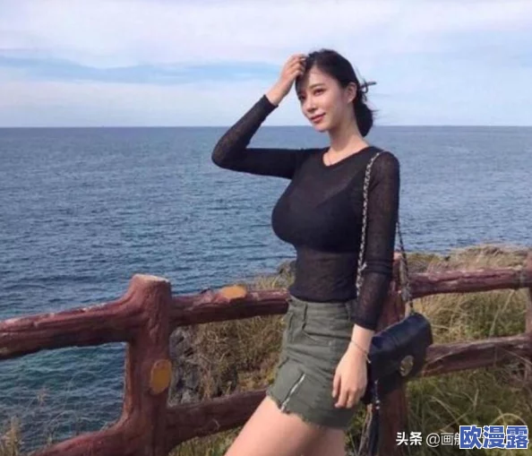 美女露%100，展现无与伦比的魅力与自信，吸引众多目光，引发热议和讨论，成为社交媒体的新焦点