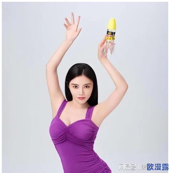 千仞雪穿比基尼,展现夏日风情与自信魅力,引发网友热议与点赞潮! 千仞雪穿比基尼,展现夏日风情与自信魅力,引发网友热议与点赞潮!