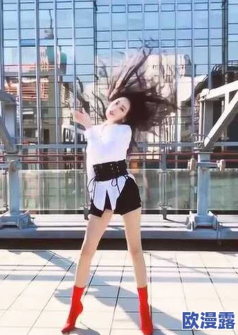 美女一级做受，震撼全网的精彩瞬间引发热议，网友纷纷点赞评论！