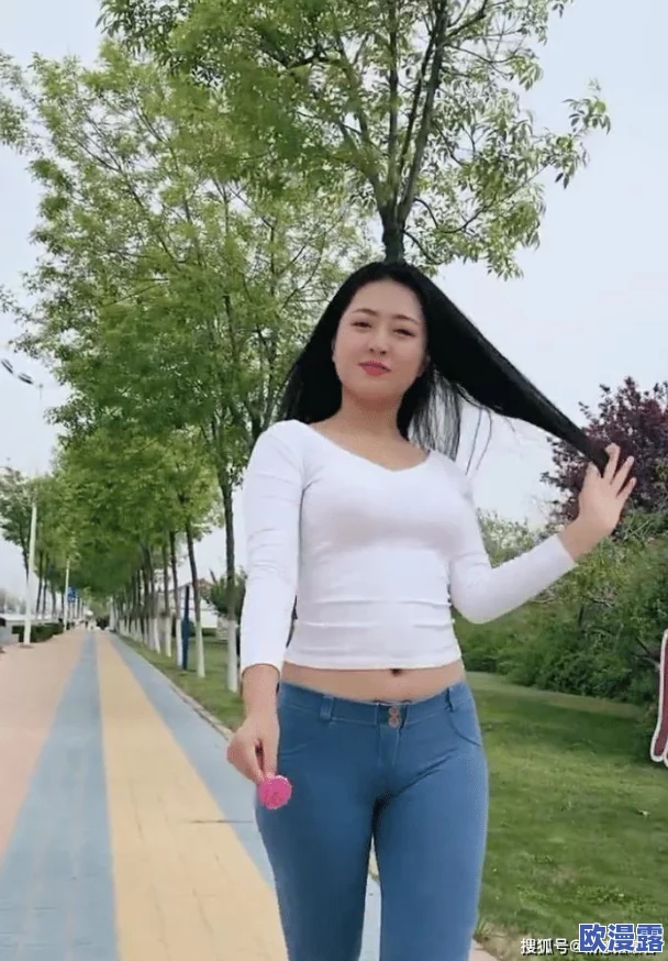 男女激烈动图:最新动态展示了两性之间的互动与情感,生动呈现了当代社会中男女关系的多样性与复杂性 男女激烈动图:最新动态展示了两性之间的互动与情感,生动呈现了当代社会中男女关系的多样性与复杂性