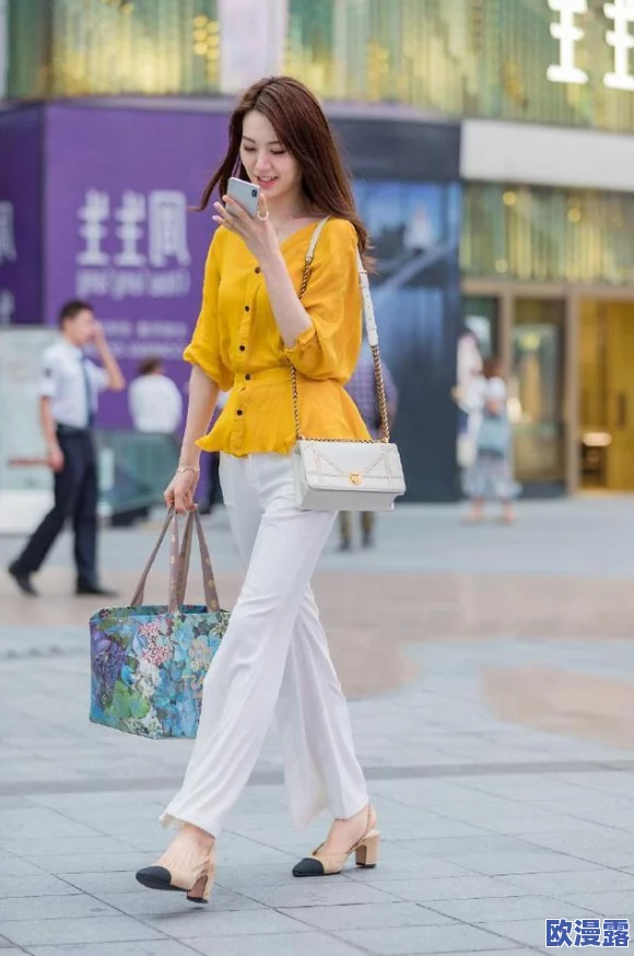 看黄色美女视频:最新动态揭示了这一领域的热门趋势与观众偏好,吸引了越来越多的关注和讨论 看黄色美女视频:最新动态揭示了这一领域的热门趋势与观众偏好,吸引了越来越多的关注和讨论