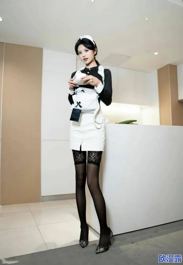 亚洲制服丝袜诱惑:许多网友认为这种风格既展现了女性的优雅,又增添了一丝神秘感,令人着迷 亚洲制服丝袜诱惑:许多网友认为这种风格既展现了女性的优雅,又增添了一丝神秘感,令人着迷