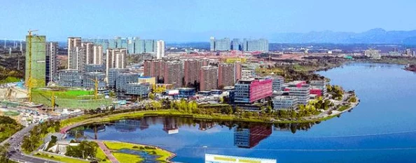 黄＊高h：最新动态揭示其在行业内的影响力与发展方向，引发广泛关注与讨论，值得持续关注