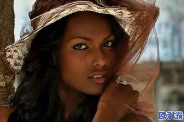 黑人巨茎大战白人美女视频引发热议，网友们纷纷讨论其背后的文化意义与社会影响，话题持续升温