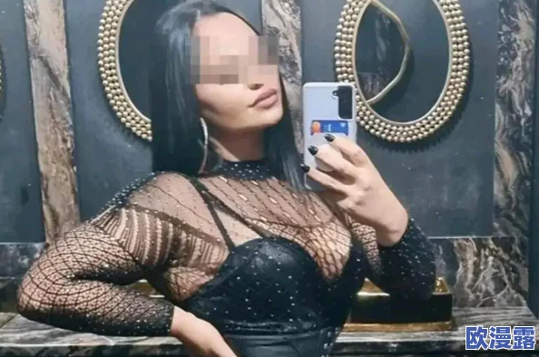 久久免费观看女人与狥交，这种内容不仅低俗，还可能对社会风气产生负面影响，应该加强监管和引导