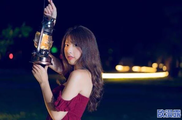 在梦幻般的夜晚,美女被温柔宠爱到极致,感受那如流水般的幸福与欢愉 在梦幻般的夜晚,美女被温柔宠爱到极致,感受那如流水般的幸福与欢愉