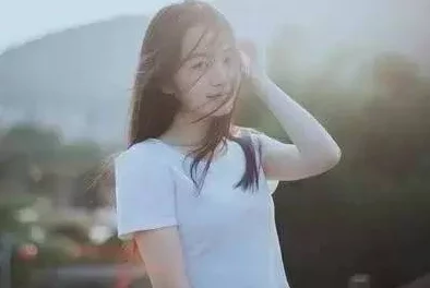 探讨现代社会对女性自然行为的接受度:美女拉屎无遮挡现象引发的文化反思与性别平等讨论 探讨现代社会对女性自然行为的接受度:美女拉屎无遮挡现象引发的文化反思与性别平等讨论