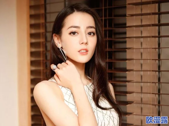 美女久久久久,真是让人眼前一亮的内容,期待更多精彩分享! 美女久久久久,真是让人眼前一亮的内容,期待更多精彩分享!