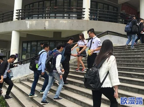 亚洲一区二区师生制服,设计独特,既体现了校园文化,又展现了青春活力 亚洲一区二区师生制服,设计独特,既体现了校园文化,又展现了青春活力