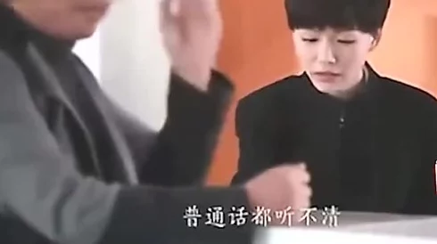 真实国产普通话对白乱子子伦视频，内容生动有趣，让人忍俊不禁，值得一看！