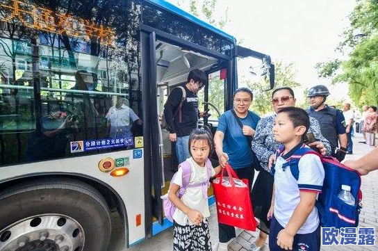 高校长白沽公交车序引发热议学生们纷纷表达对新线路的期待与建议交通便利性提升校园生活质量 高校长白沽公交车序引发热议学生们纷纷表达对新线路的期待与建议交通便利性提升校园生活质量