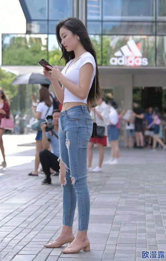美女全黄网站免费观看在这个多元化的时代,展现了女性自信与魅力的重要性,鼓励大家积极追求自己的梦想与目标 美女全黄网站免费观看在这个多元化的时代,展现了女性自信与魅力的重要性,鼓励大家积极追求自己的梦想与目标